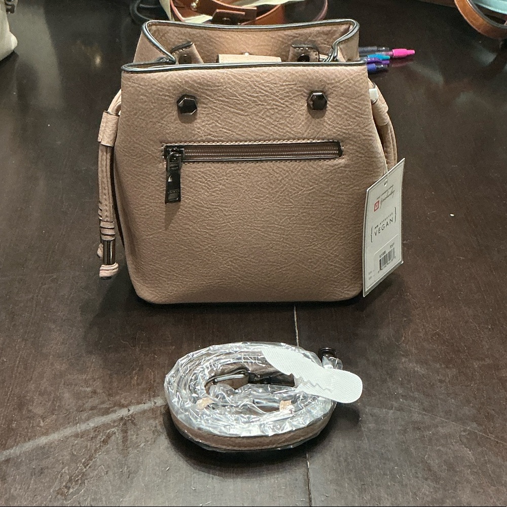Chic Vegan Leather Crossbody Bag in Taupe